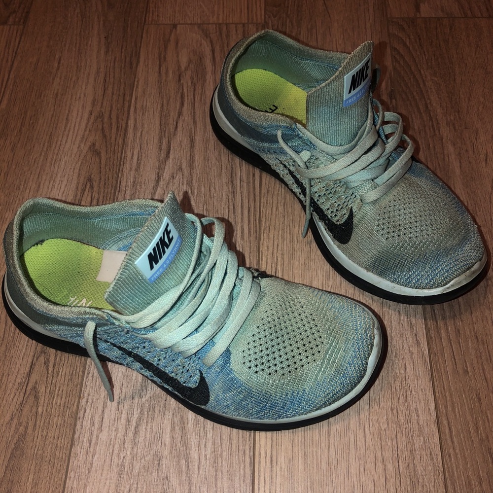 Nike Tennis Shoes!